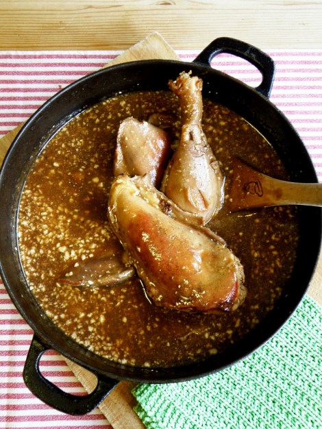 Høne i brun saus