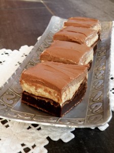 Brownie med peanøttfyll